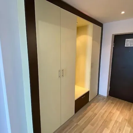 Apartment Directly On Sunny Beach *
